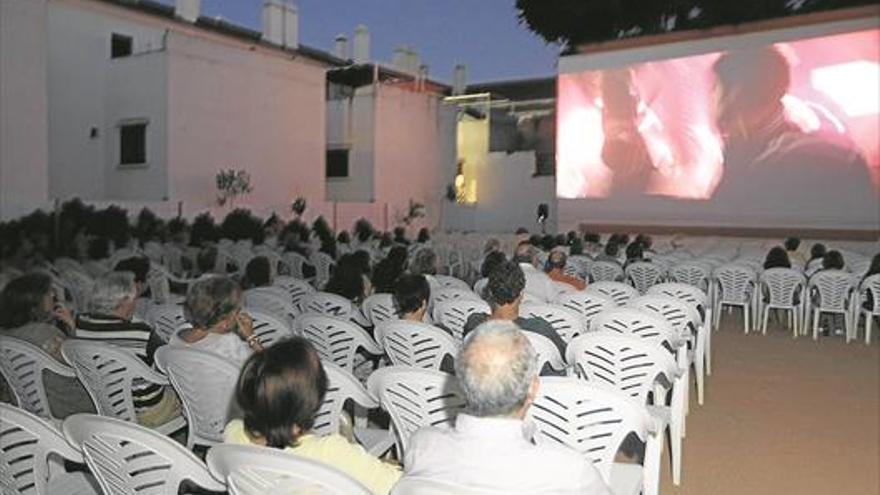 Los cines de verano reabren sus puertas con el Fuenseca renovado