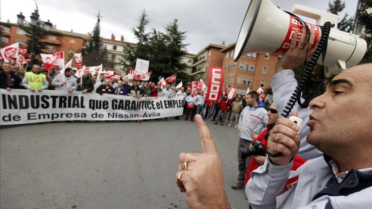 zentauroepp12273257 workers of the nissan factory in avila protest during a marc170420144302
