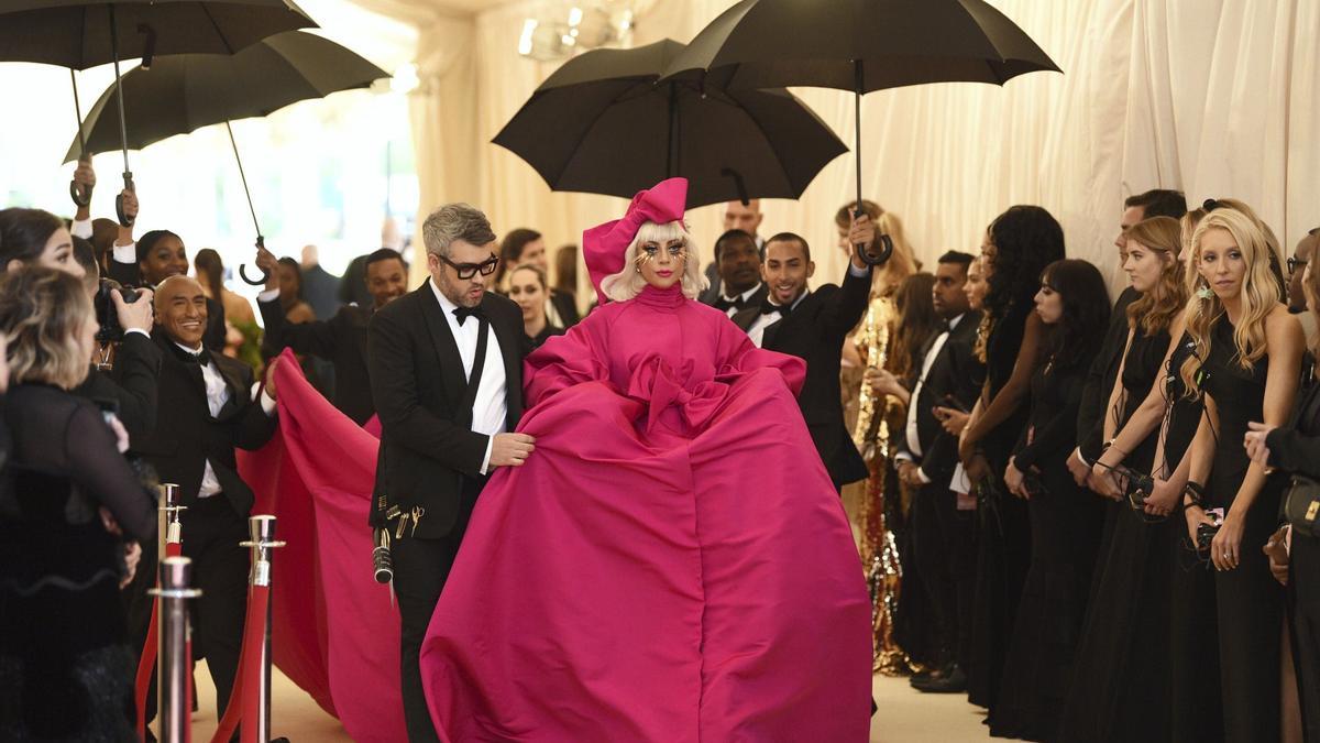 Lady 'Espectáculo' Gaga en la Gala Met 2019