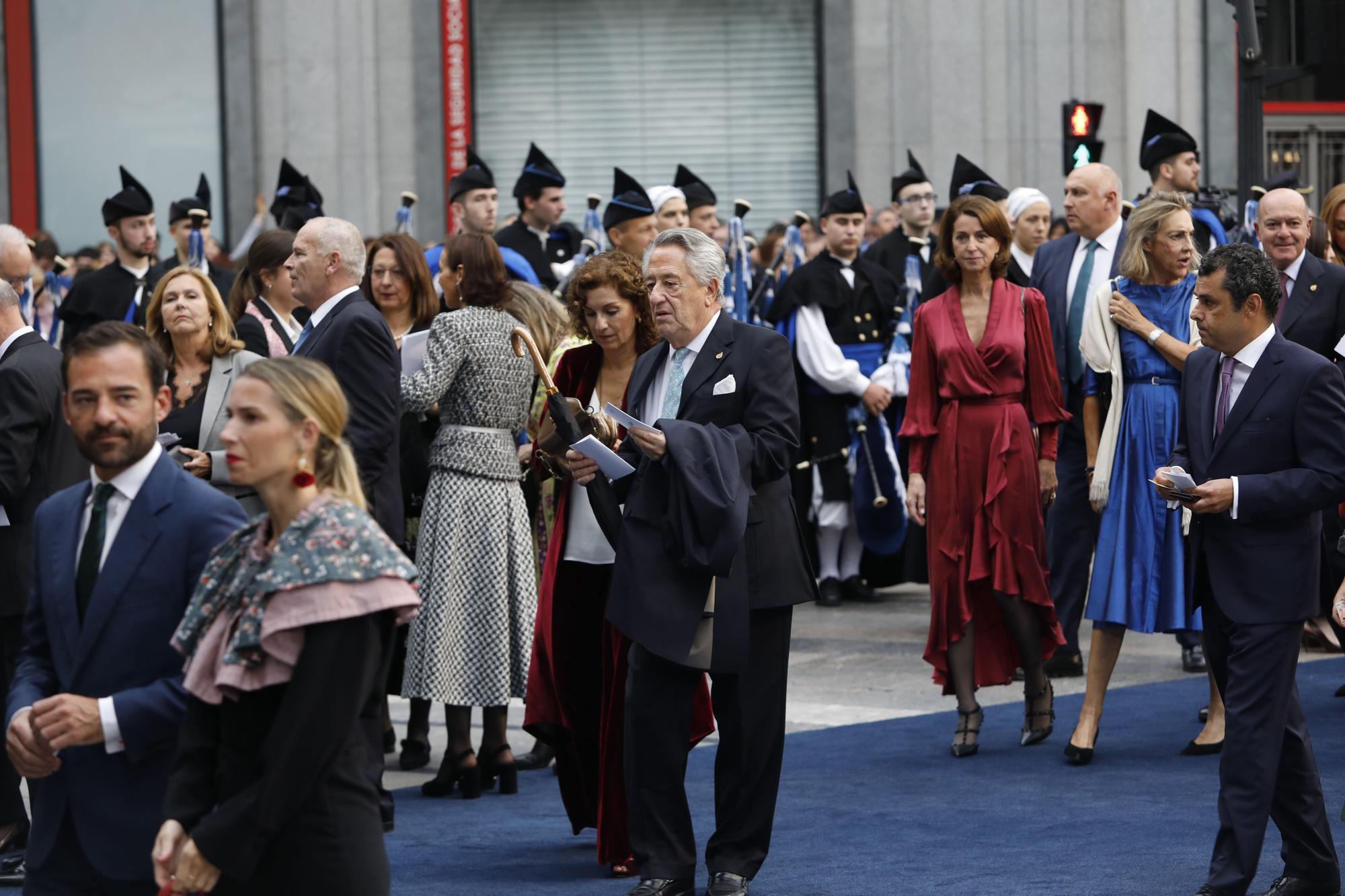 EN IMÁGENES: Así fue la alfombra azul de los premios "Princesa de Asturias" para entrar a la ceremonia en Oviedo