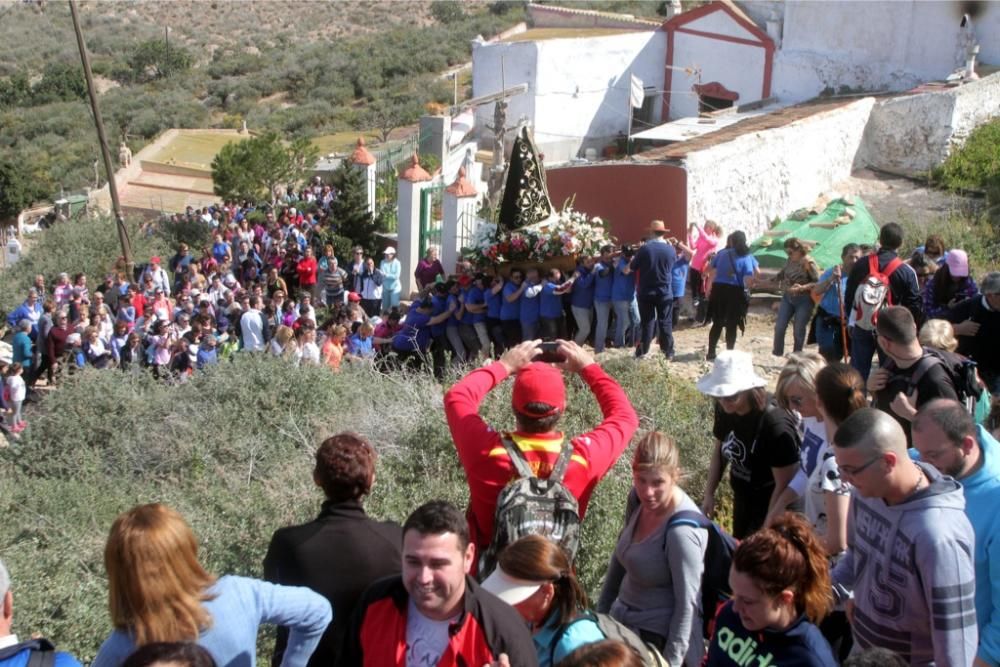 Subida de la Virgen de la Soledad al Calvario