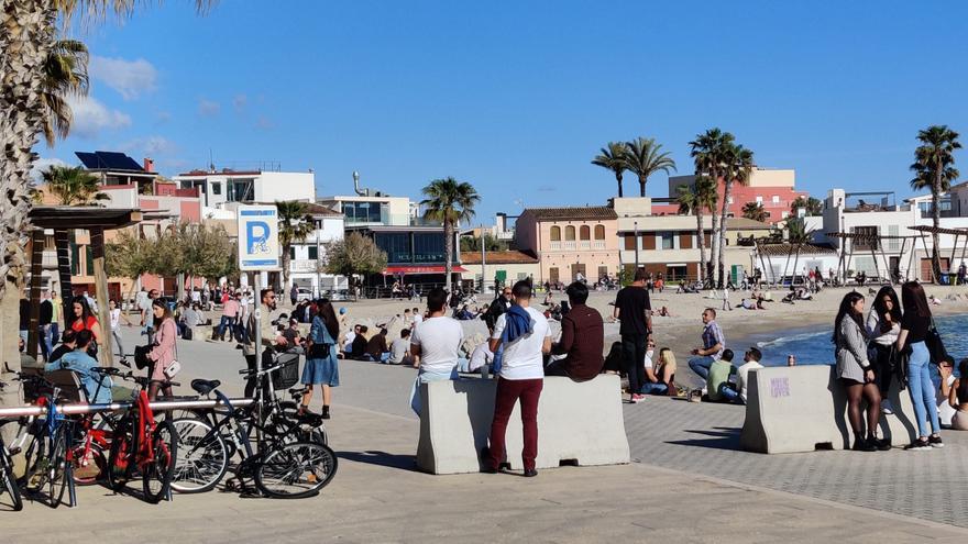 Ausencia de mascarillas en el Portitxol