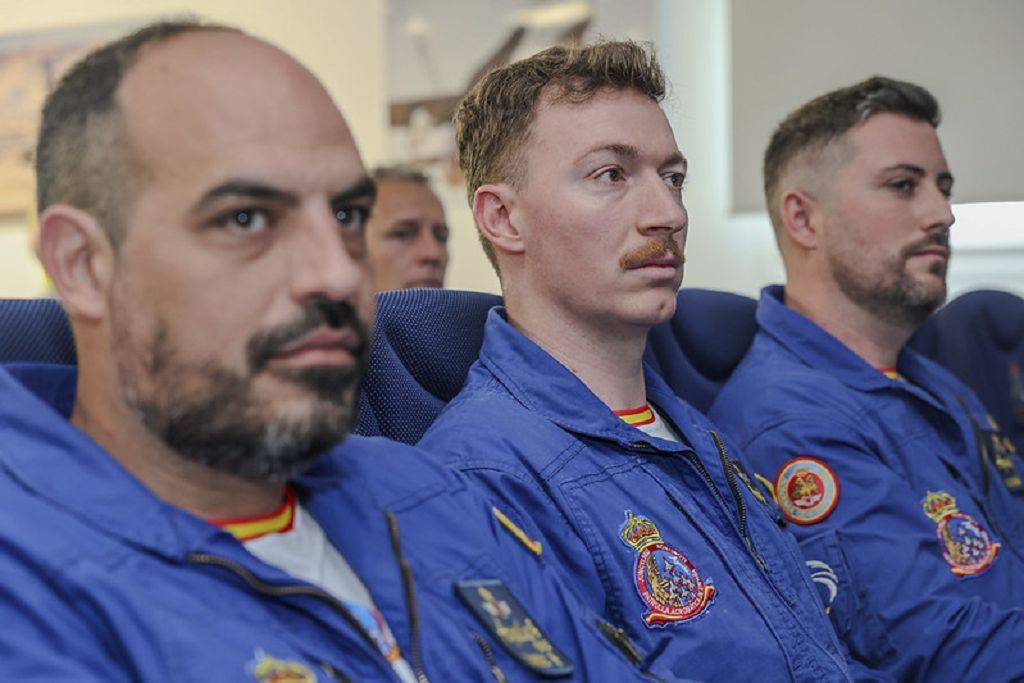 Todas las imágenes de la visita de la ministra de Defensa a la Academia General del Aire de San Javier