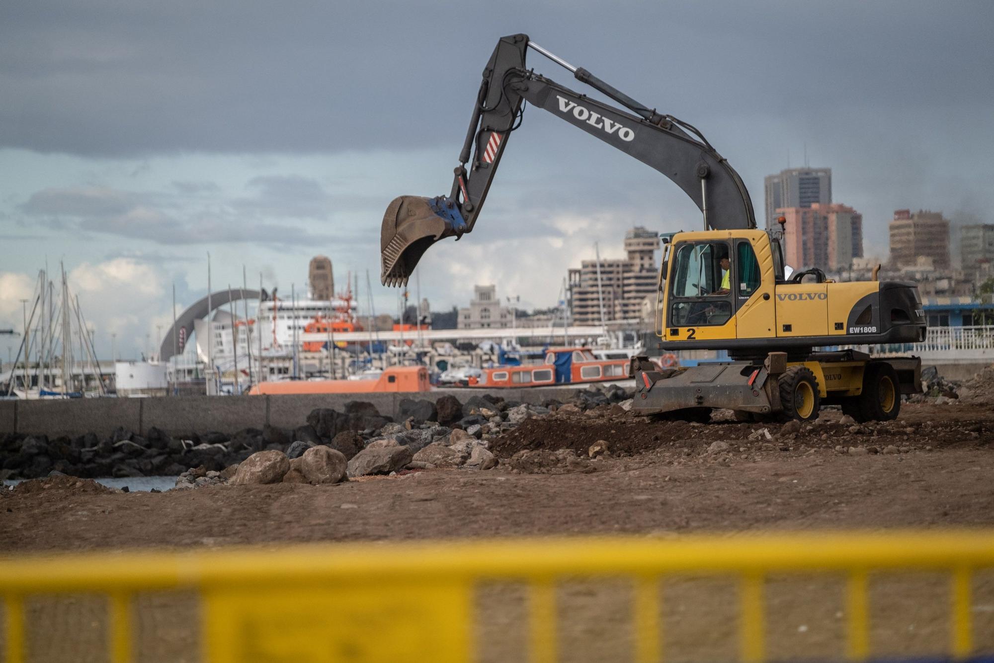 Inicio de las obras de la playa de Valleseco