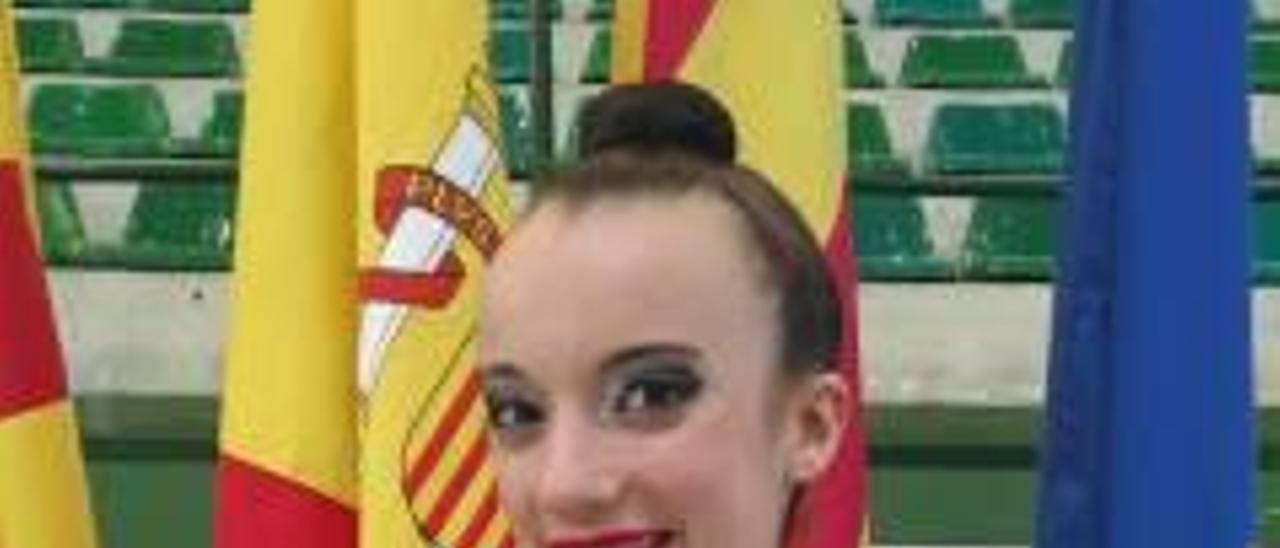 Durne Pellicer, del RitmOliva, subcampeona autonómica en categoría cadete