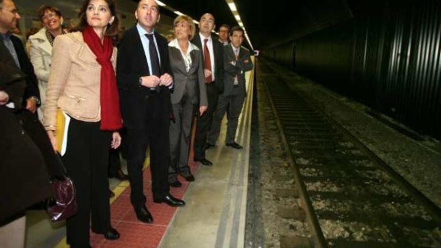 La delegada del Gobierno, Ana Botella, visita Elche.