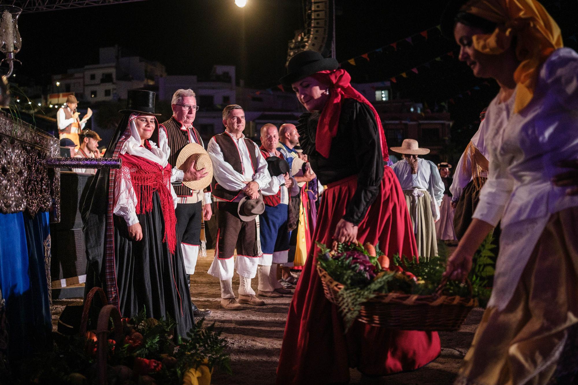 Ofrenda floral a la Virgen de Candelaria