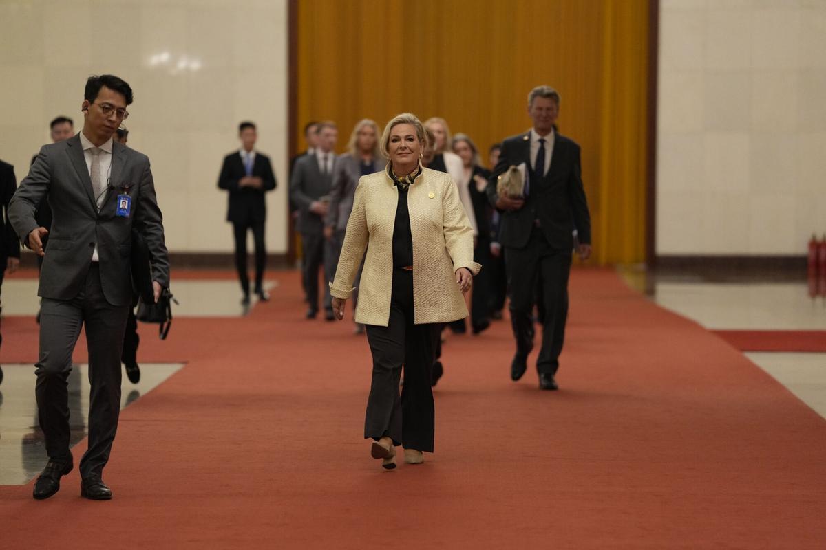 La presidenta de Islandia, Halla Tomasdottir, en un encuentro sobre mujeres en China.