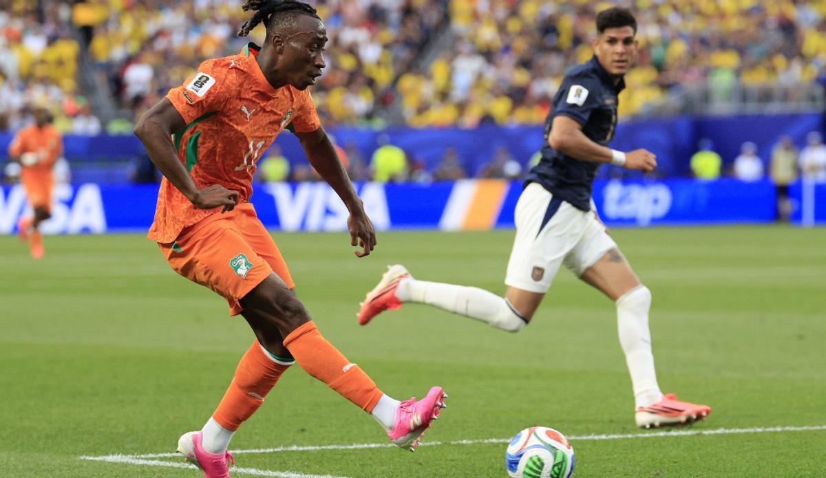 Yan Diomande of Ivory Coast in action during the FIFA World Cup 2026 group stage match Ivory Coast against Ecuador, in Philadelphia, Pennsylvania, USA, 14 June 2026. (Costa de Marfil, Filadelfia) EFE/EPA/SHAWN THEW