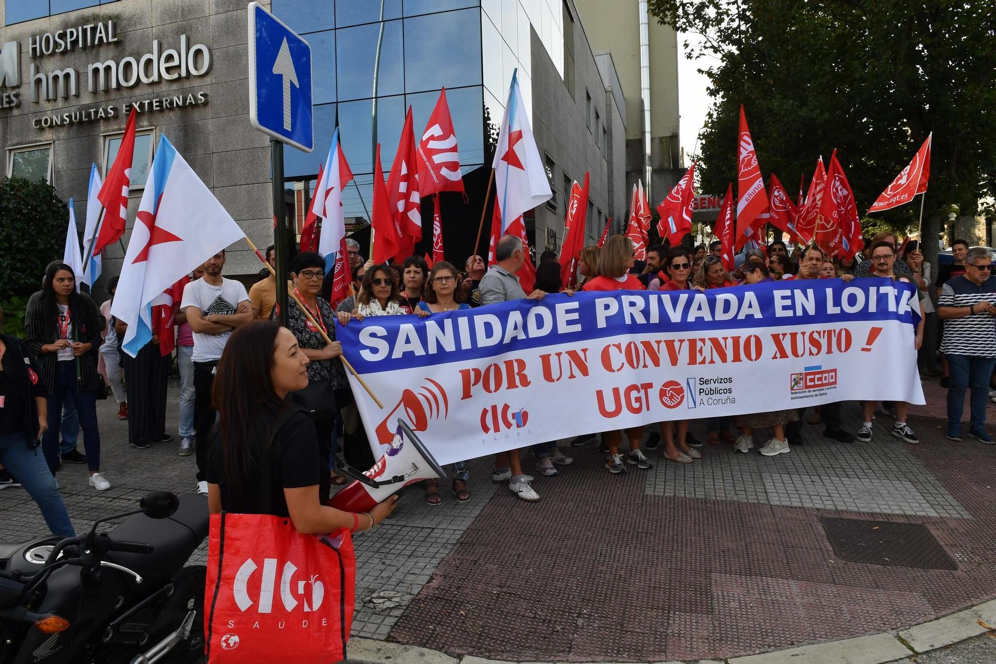 Trabajadores de la sanidad privada se manifiestan en A Coruña para exigir "salario digno" y "jornada justa"