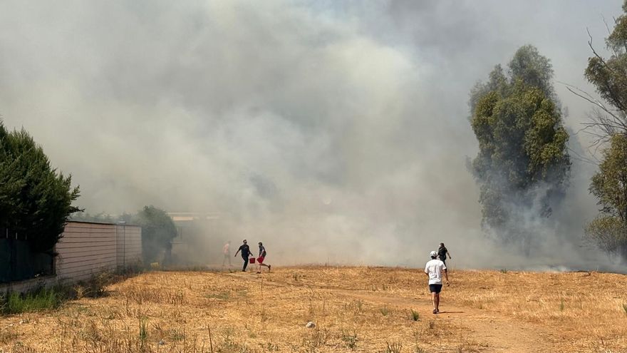 Declarado un incendio en la zona de La Banasta de Badajoz