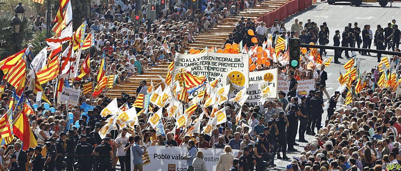 Procesión cívica
 del 9 d’Octubre de 2019. | M.A.MONTESINOS