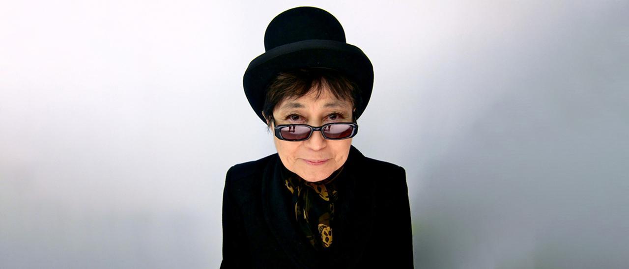 La polifacética artista Yoko Ono.