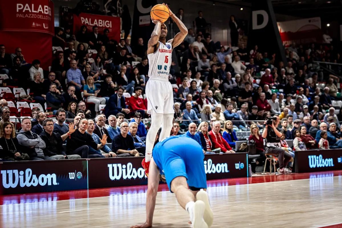 Jamar Smith, campeón de la Eurocup con el Unicaja, podría volver al Carpena.