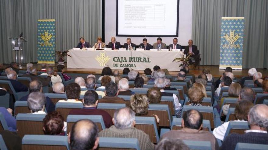 Junta preparatoria de la capital, en la que participó el presidente del Consejo de Caja Rural, Manuel Ballesteros.