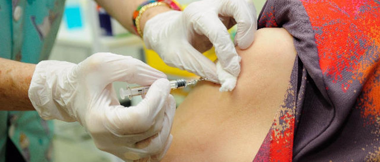 El verano agrava la escasez de vacunas contra la hepatitis A