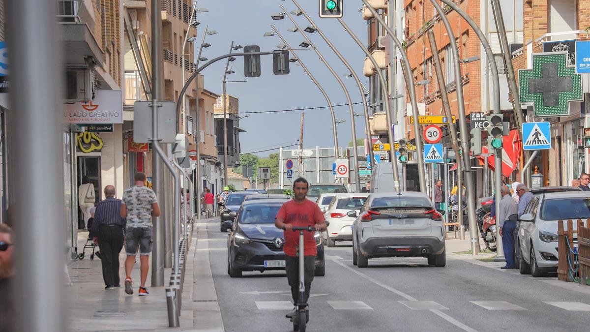 Calle Mayor del casco urbano de Pilar de la Horadada en una imagen del pasado verano