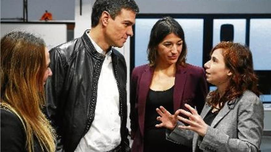 Pedro Sánchez es va reunir ahir amb diversos col·lectius socials.