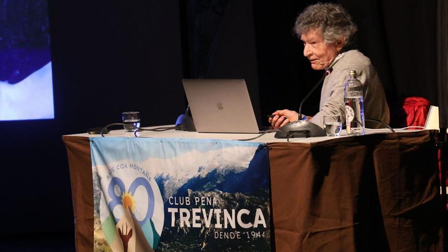 Carlos Soria, durante su intervención ayer en Vigo. |  // JOSÉ LORES