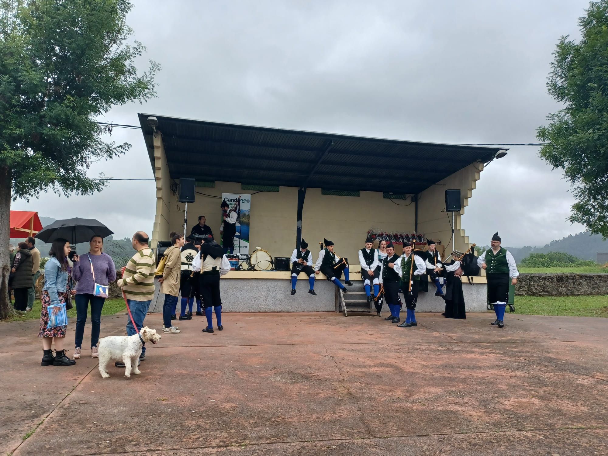 Festival de la Fresa de Candamo: éxito de público y existencias agotadas