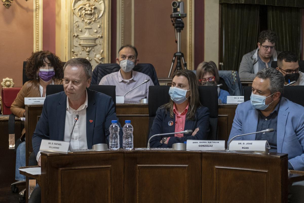 Concejales del grupo municipal del PSOE, durante un pleno.