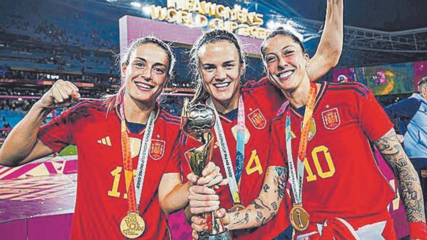 España rechaza a Jenni Hermoso, Paredes y Misa, pero rescata a Claudia Pina
