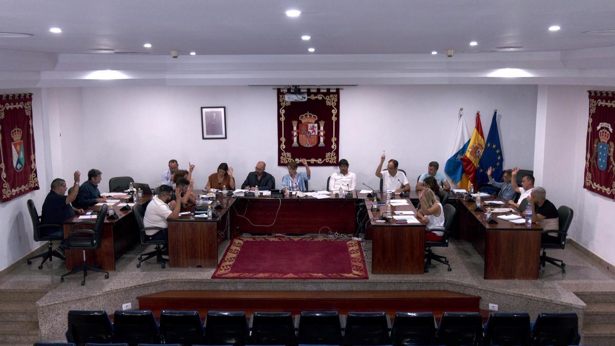 La alcaldesa Onalia Bueno preside la sesión plenaria de este viernes en el Ayuntamiento de Mogán.