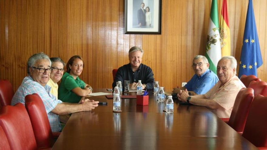 Primo Jurado informa a los vecinos de San Agustín de seis detenciones en el barrio