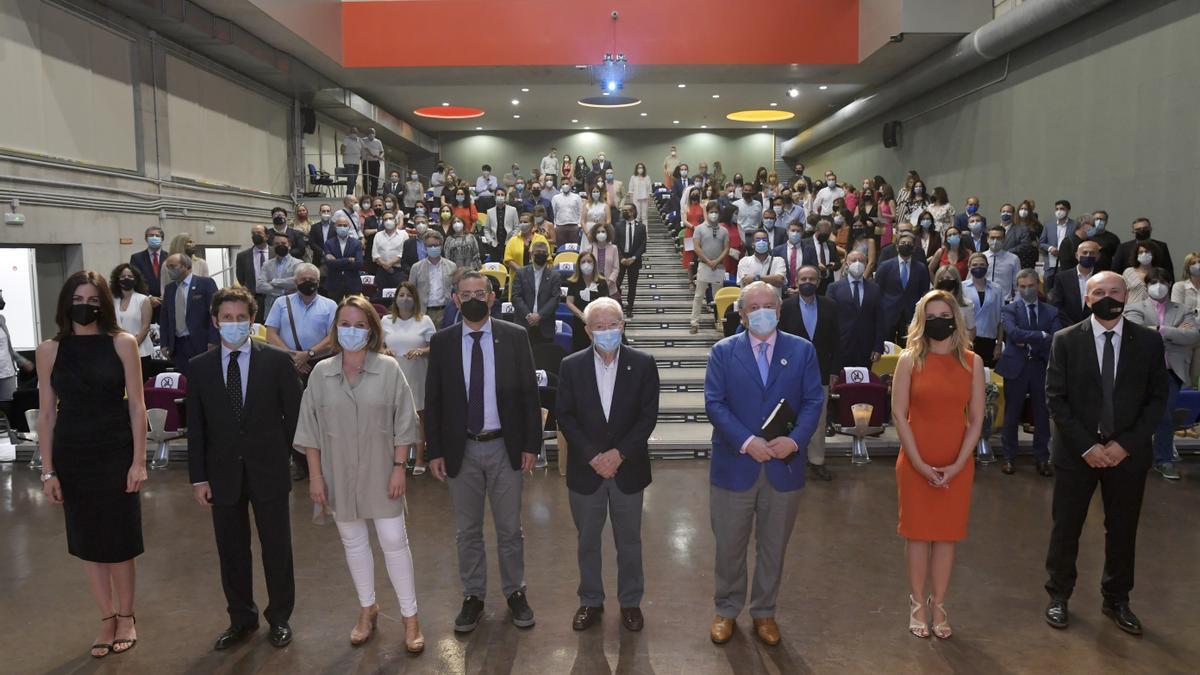 Bajo estrictas medidas Covid-19, la gala reunió a 200 personas en la Facultad de Economía y Empresa UMU