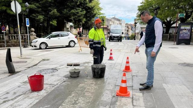 Cuñarro inspecciona los trabajos en Matemático Rodríguez.