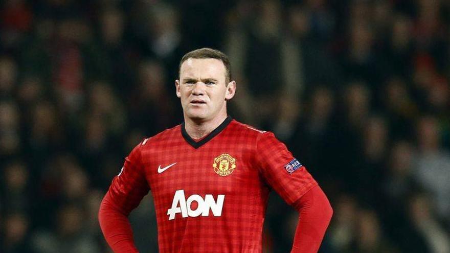 El Manchester United escucha ofertas por Rooney, según medios británicos