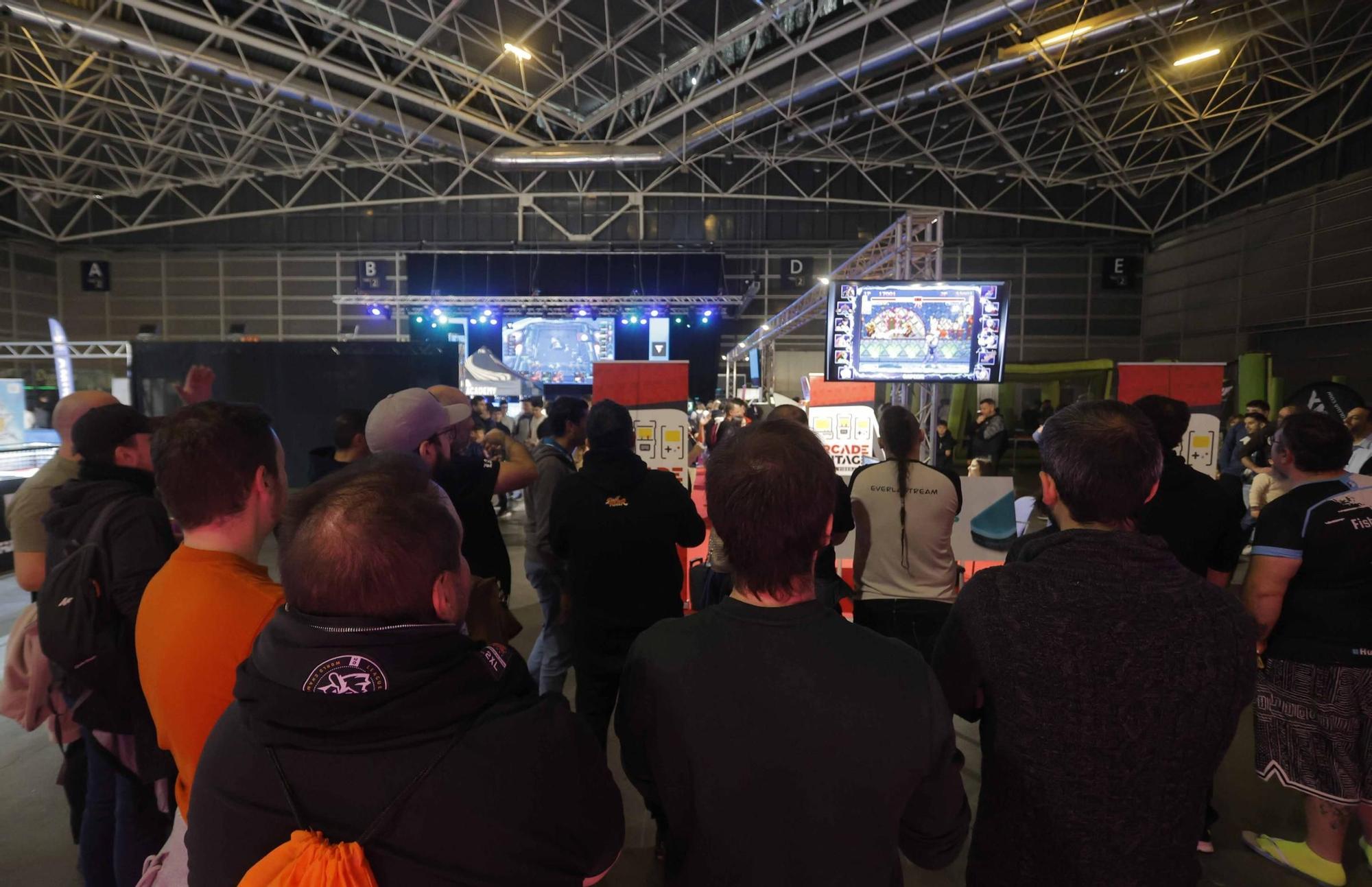 Los 'gamers' siguen jugando en la segunda jornada de la DreamHack Valencia 2023