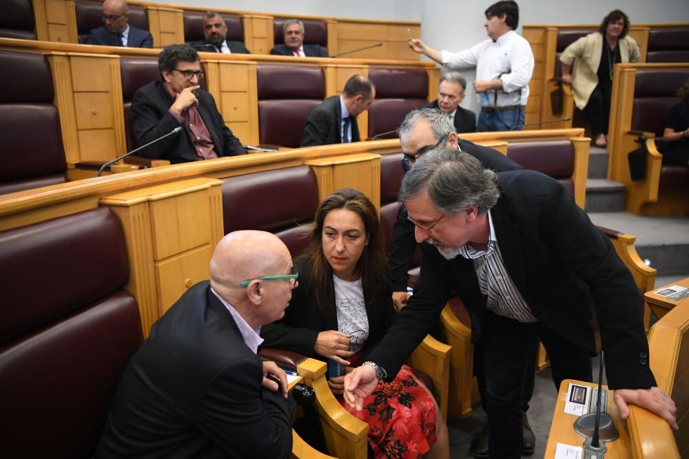 Fue elegido por 17 votos frente a los 14 otorgados a Rosa Gallego del PP. Ha anunciado un plan de lucha contra la despoblación rural en su investidura.