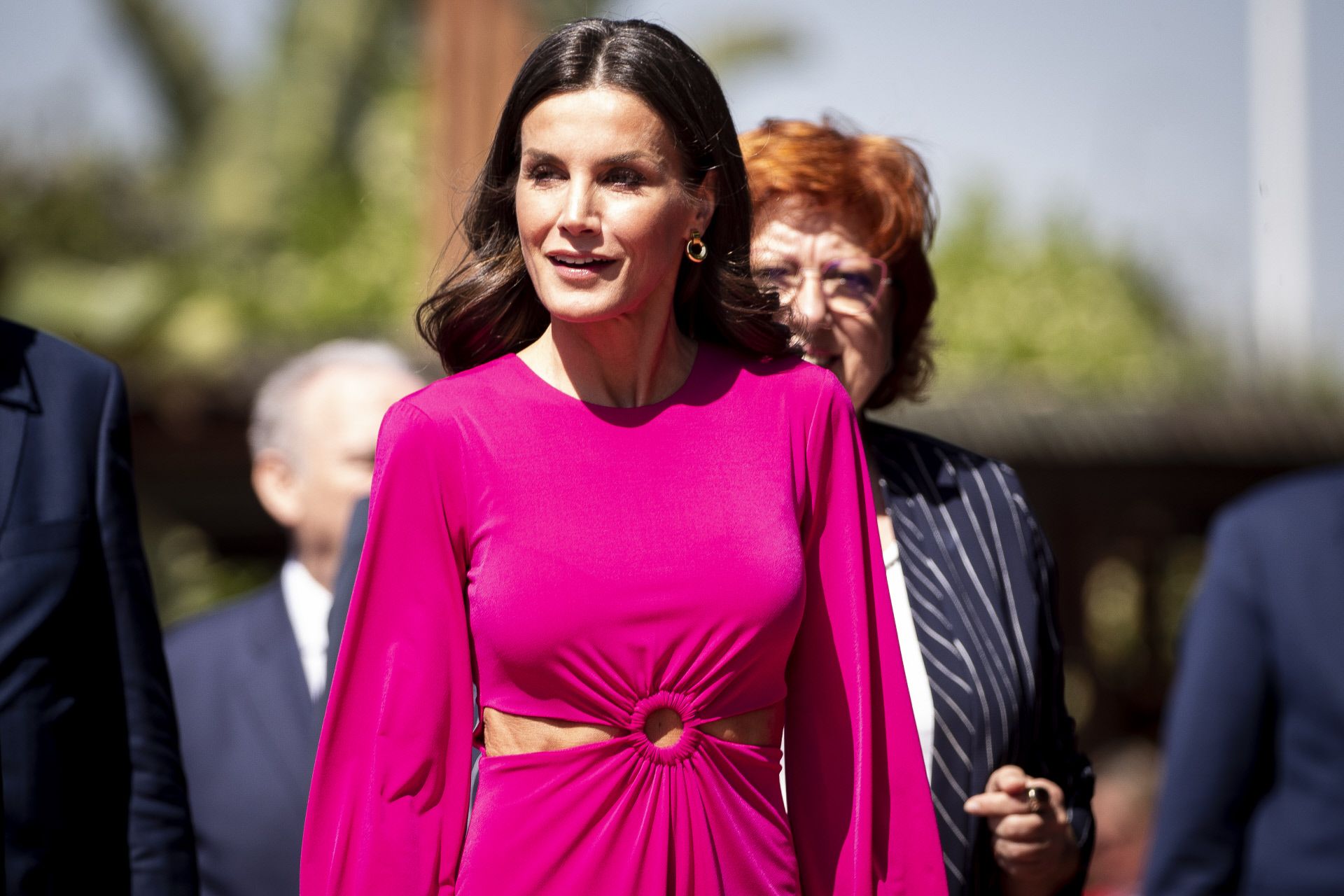 El vestido 'cut out' de la reina Letizia, uno de sus looks más comentados del 2022