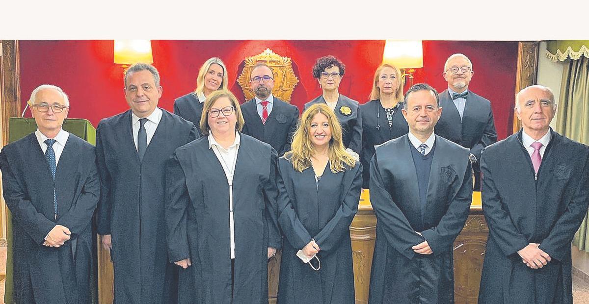 Junta de gobierno del Colegio Oficial de Graduados Sociales de Alicante.