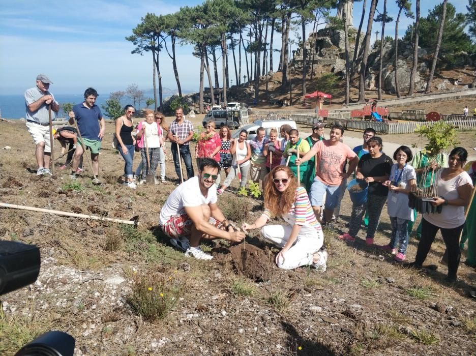 Arranca la boda de María Castro en Baiona