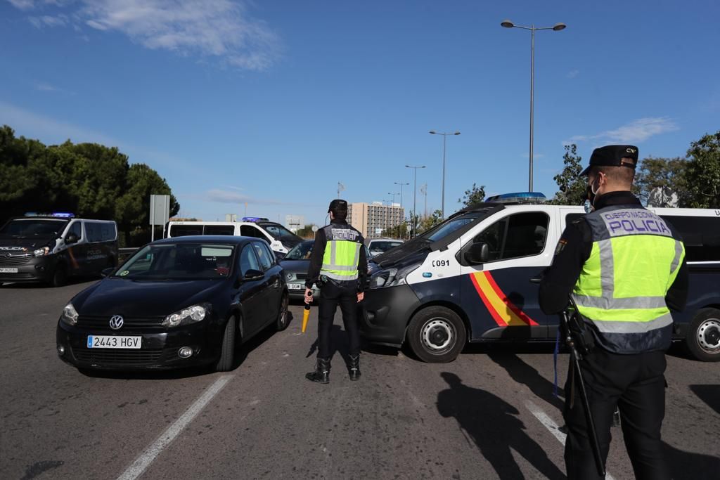 Controles en las entradas a València