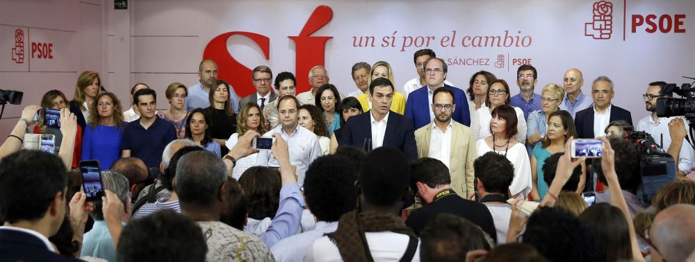 Nit de cares llargues al PSOE