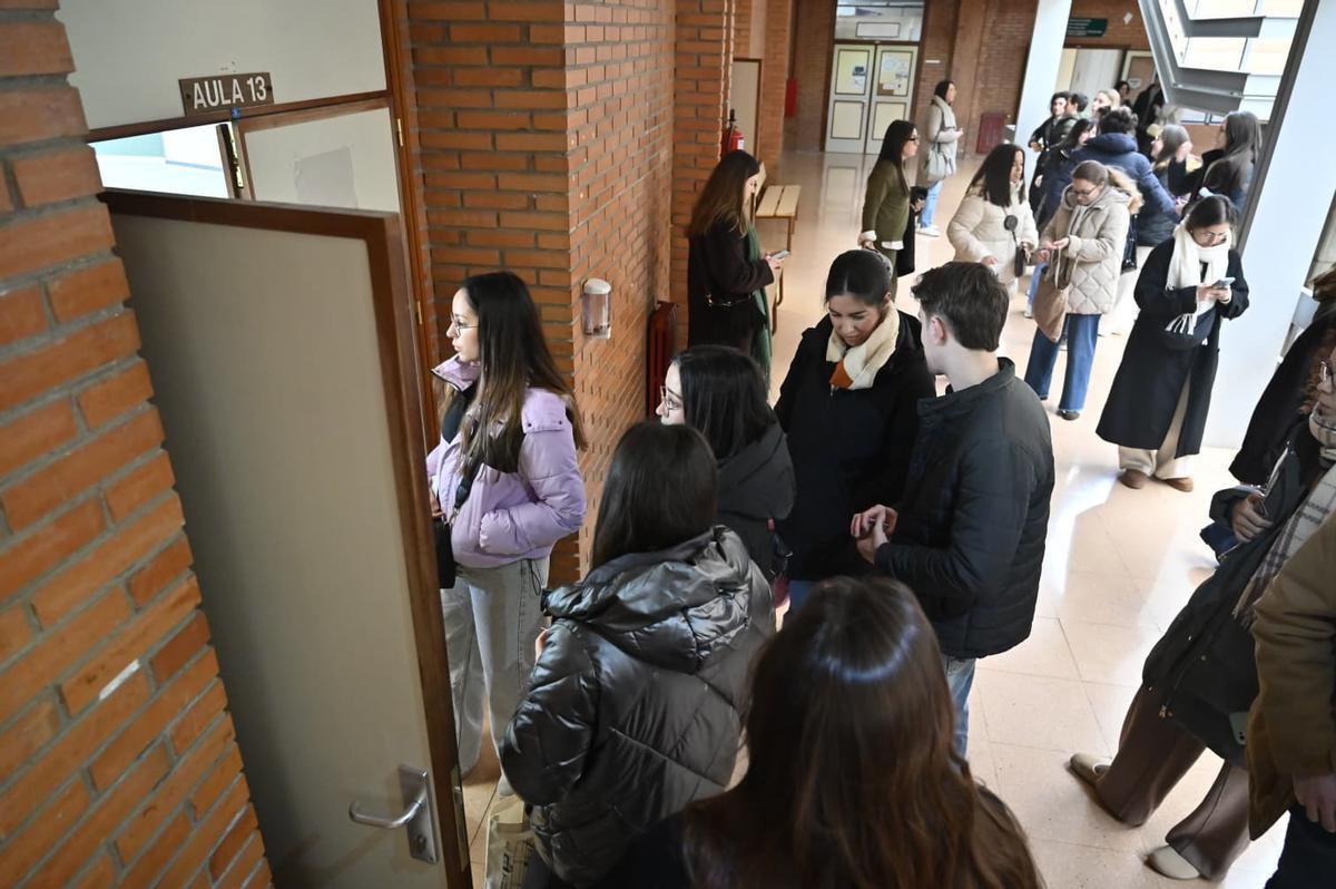 En imágenes I Oposiciones de Enfermería en Aragón