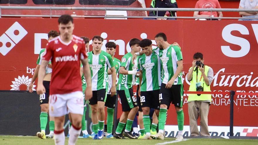 Real Murcia: Una pesadilla de 76 partidos que Sergi Guilló debe terminar