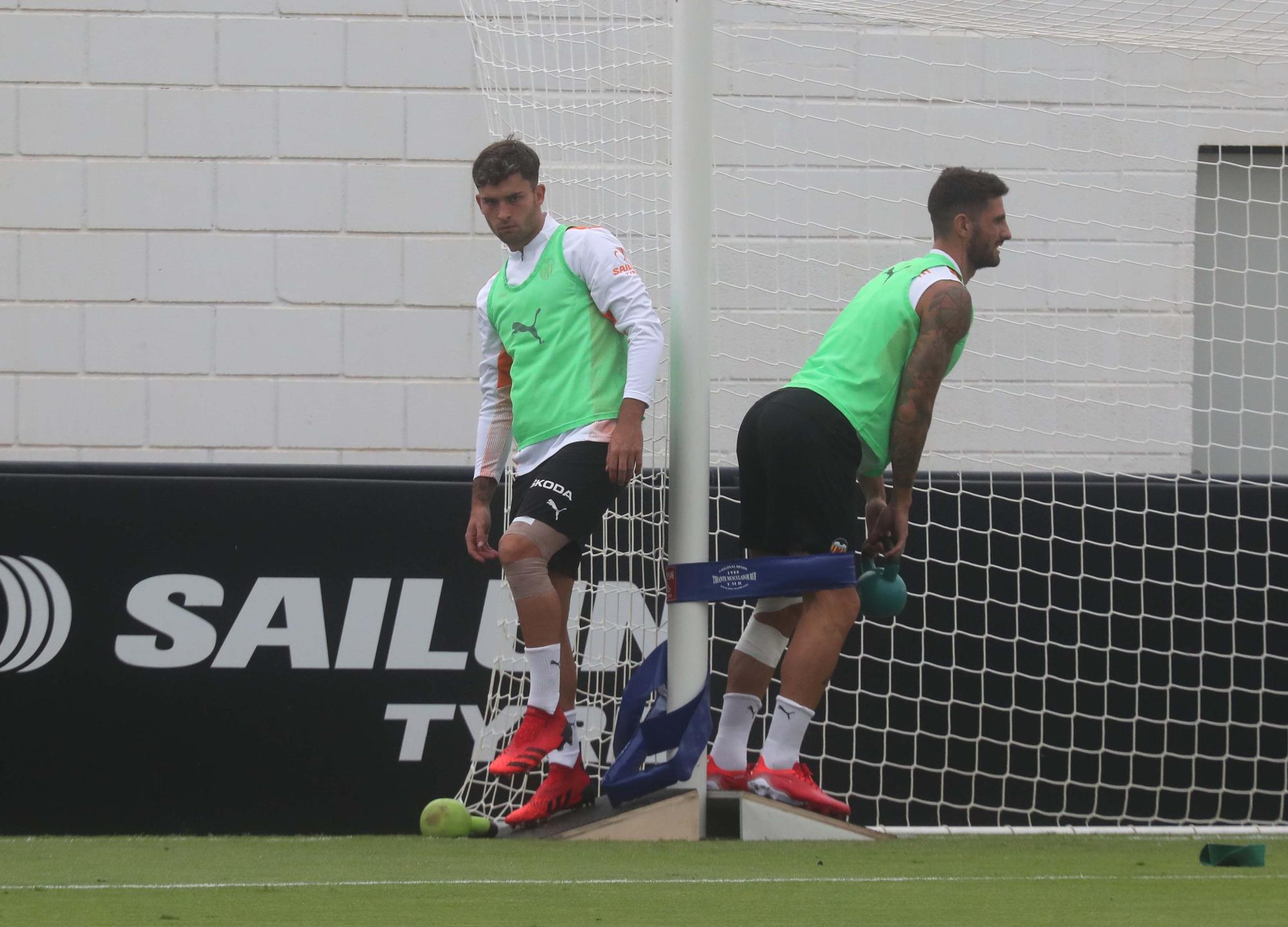 Entrenamiento del Valencia antes del encuentro frente al Athletic de Bilbao