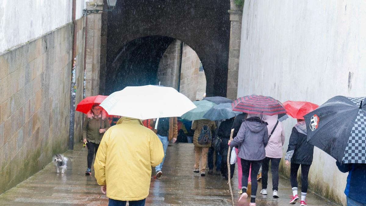 El mal tiempo decanta la balanza hacia planes a cubierto: plazas agotadas para la Catedral de Santiago