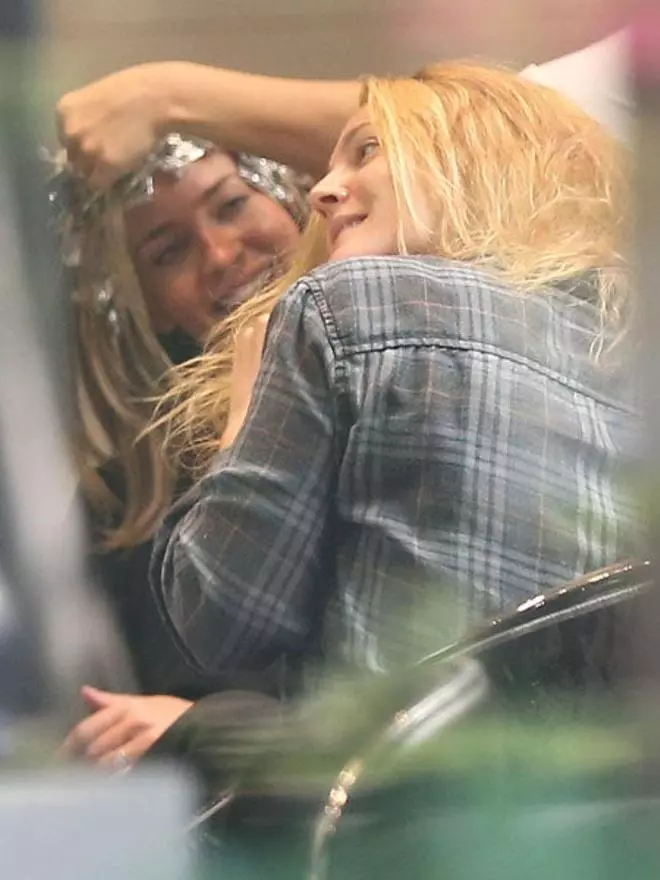 Tarde de pelu para Drew Barrymore y Emily Blunt
