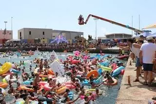 Port de Sagunt: "¡Hacía muchos años que no se veía tanta gente en las cucañas marítimas!"