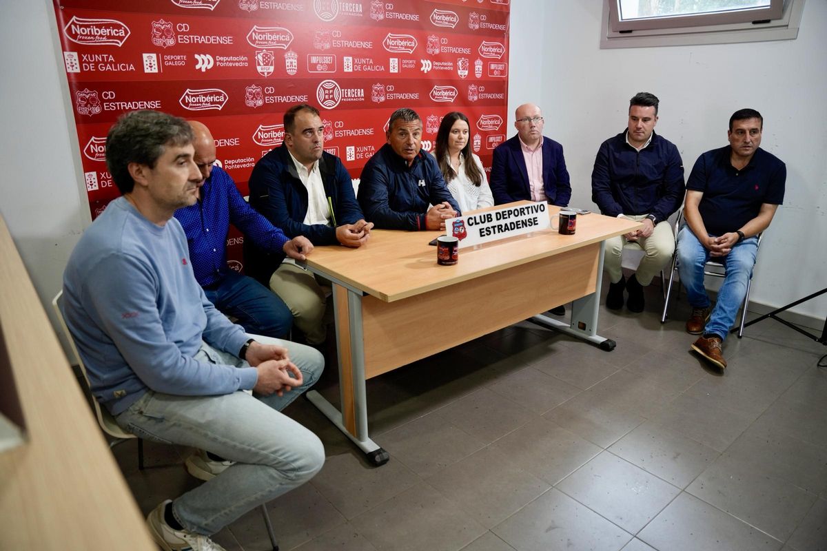 Imagen de la rueda de prensa de ayer.