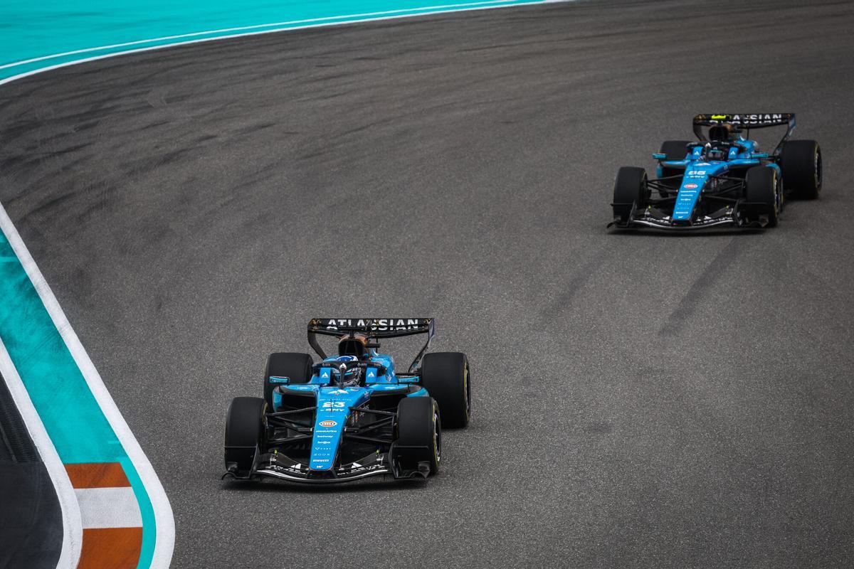 23 ALBON Alexander (tha), Williams F1 Team FW48, 55 SAINZ Carlos (spa), Williams Racing FW48, action during the Formula 1 Miami Grand Prix 2026, 4th round of the 2026 Formula One World Championship from May 1 to 3, 2026 on the Miami International Autodrome, in Miami Gardens, USA - Photo Antonin Vincent / DPPI AFP7 03/05/2026 ONLY FOR USE IN SPAIN