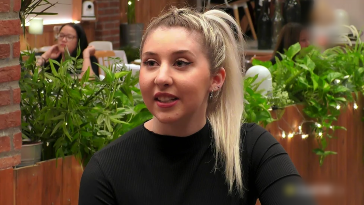 La passió d’una comensal de ‘First Dates’ per l’Atlètic de Madrid: «Em poseu amb un madridista i el meu pare no ho accepta» La passió d’una comensal de ‘First Dates’ per l’Atlètic de Madrid: «Em poseu amb un madridista i el meu pare no ho accepta»