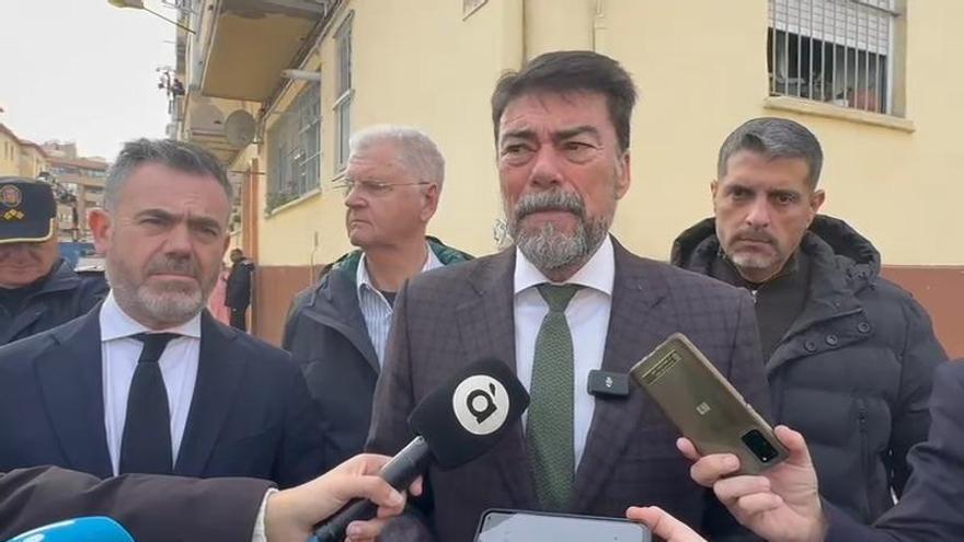 Luis Barcala, sobre el incendio en el barrio Miguel Hernández: "Está afectado todo el bloque"