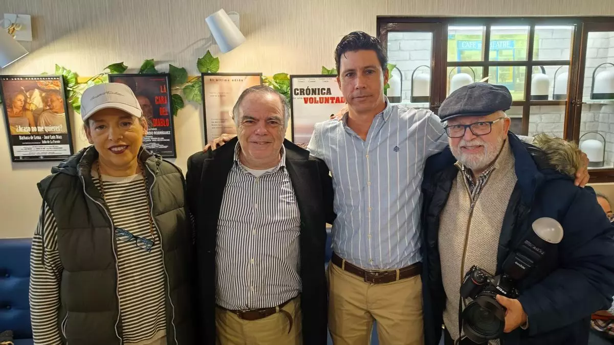 El cineasta Julio de la Fuente "estrena" en casa: "Es un honor tener en Grado una sala con mi obra"