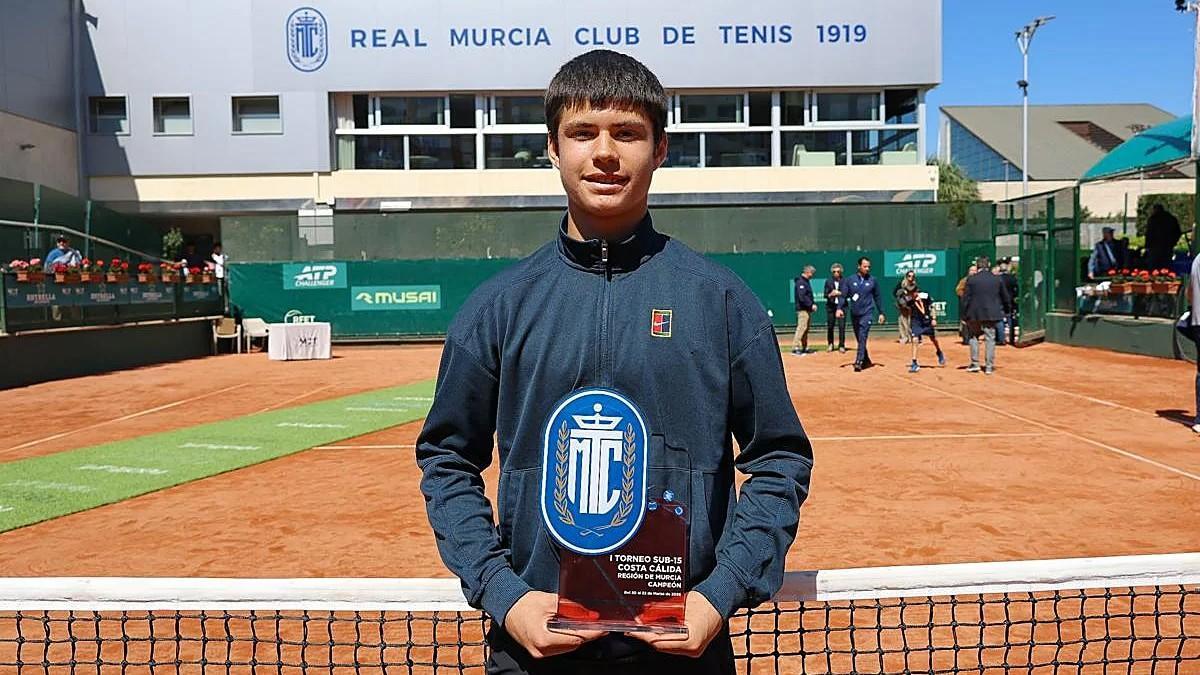 Jaime Alcaraz, campeón del Challenger de Murcia sub 15